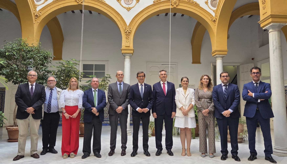 A la firma de los acuerdos, que se ha celebrado en la sede de la Consejera de Industria, Energa y Minas en Sevilla...