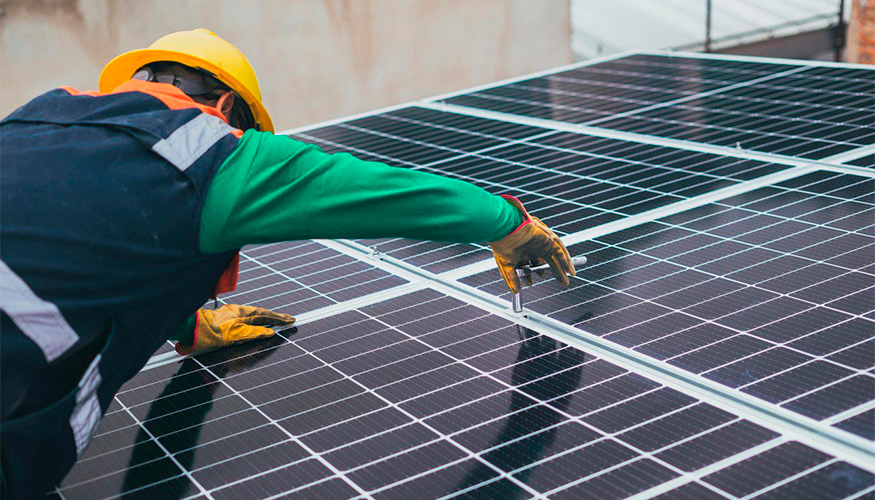 El autoconsumo de electricidad se ha multiplicado por 17 desde 2018, pasando de los 484 MW instalados que calcula el sector...