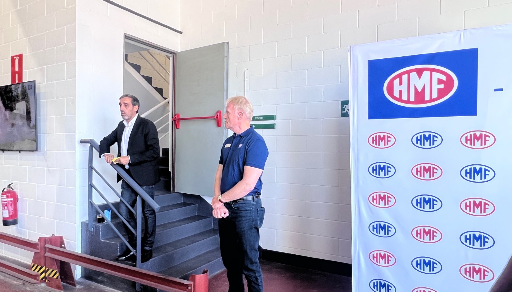 Discurso de Rub�n Navarro, CEO de HMF Ib�rica, acompa�ado por Michael Lystager, director regional de Exportaci�n para el sur de Europa de HMF...