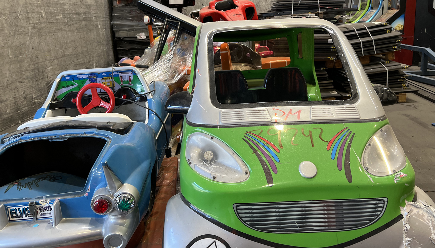 Las atracciones de feria, al final de una vida llena de buenos momentos y alegra, donan sus partes ms valiosas a la sociedad...