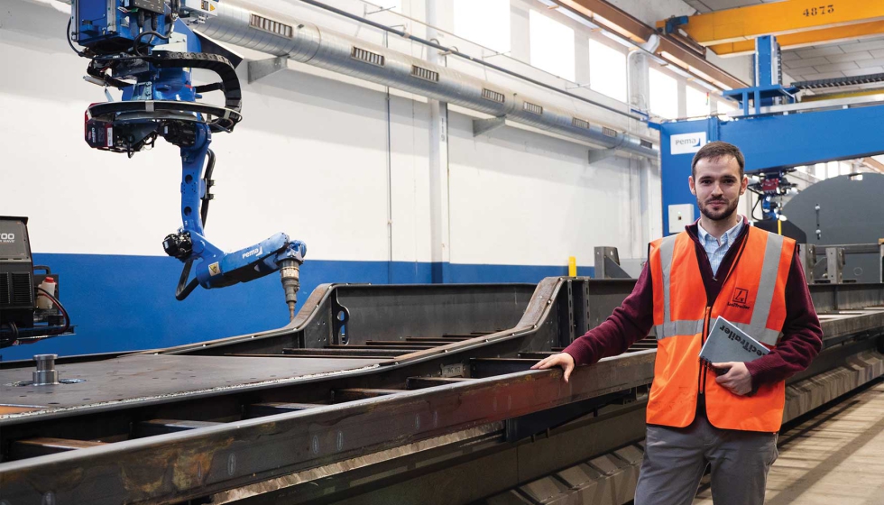 Juanjo Mart�n, responsable de Instalaciones de Soldadura Robotizada y Dise�o T�cnico en Lecitrailer...