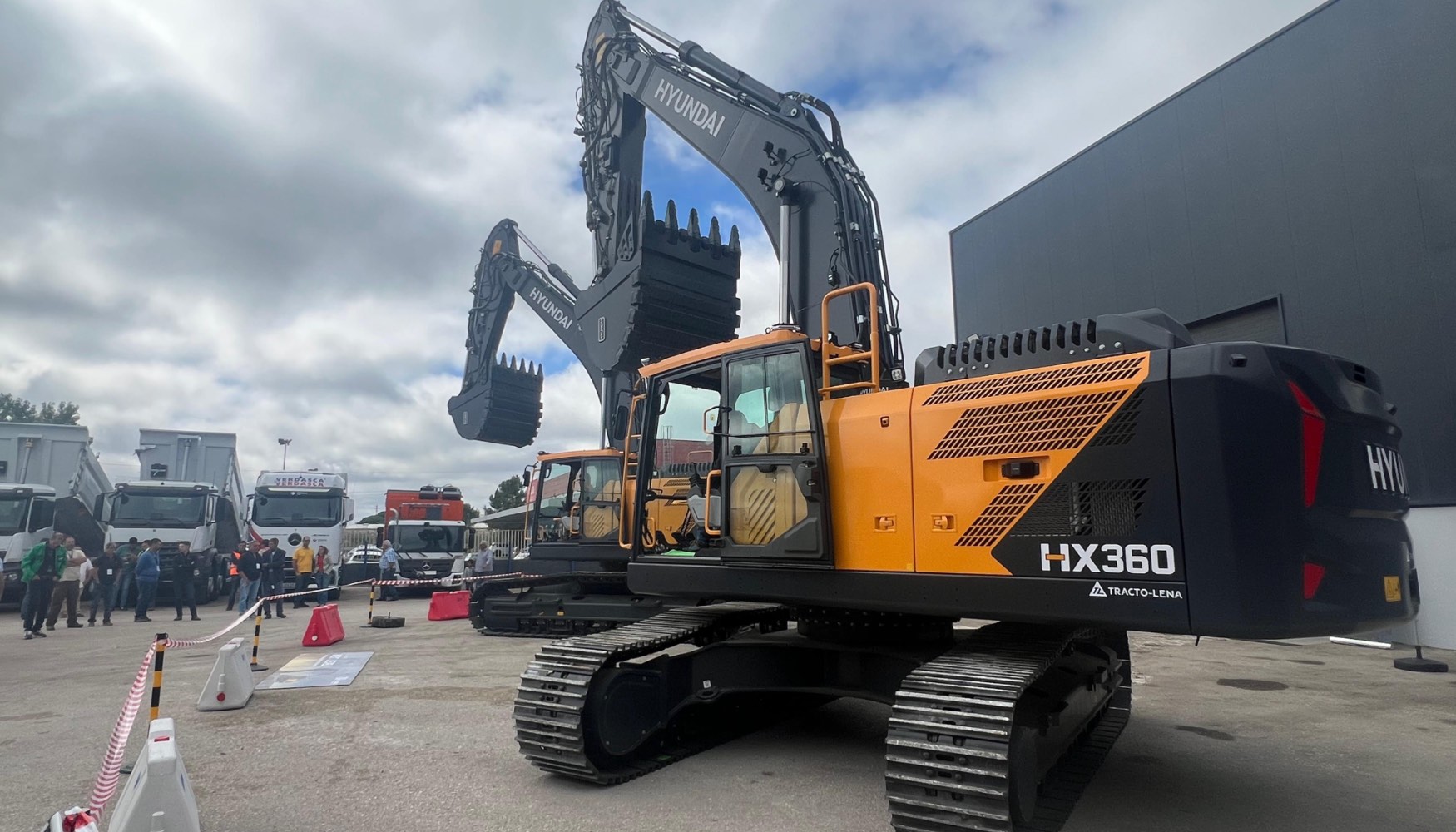 HX 360, uno de los modelos que componen la nueva gama Hyundai Next Generation de excavadoras
