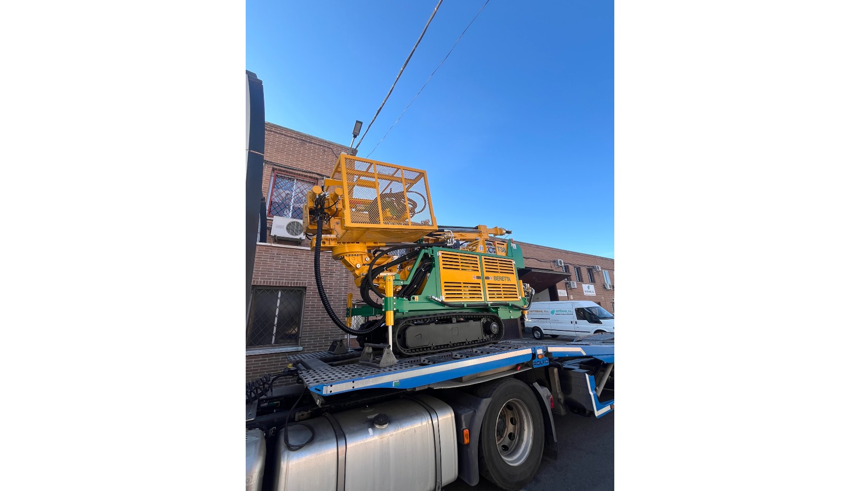 Nuevo equipo de perforacin Beretta T38 entregado por Sutvar