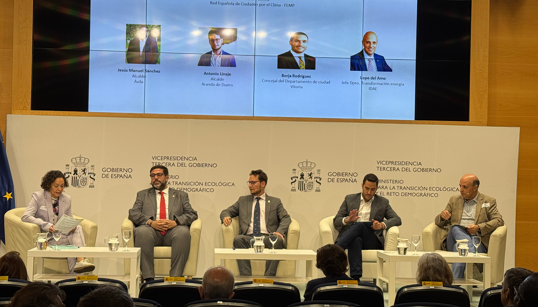 Los ediles de vila...