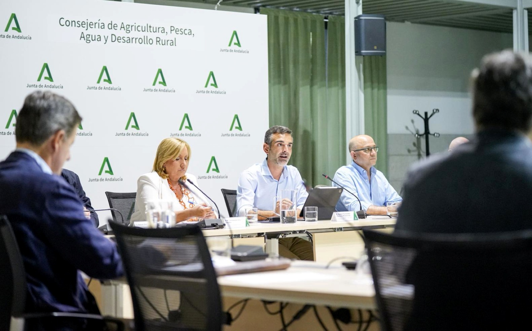 El consejero de Agricultura, Pesca, Agua y Desarrollo Rural, Ramn Fernndez-Pacheco, durante la Mesa de Interlocucin Agraria...