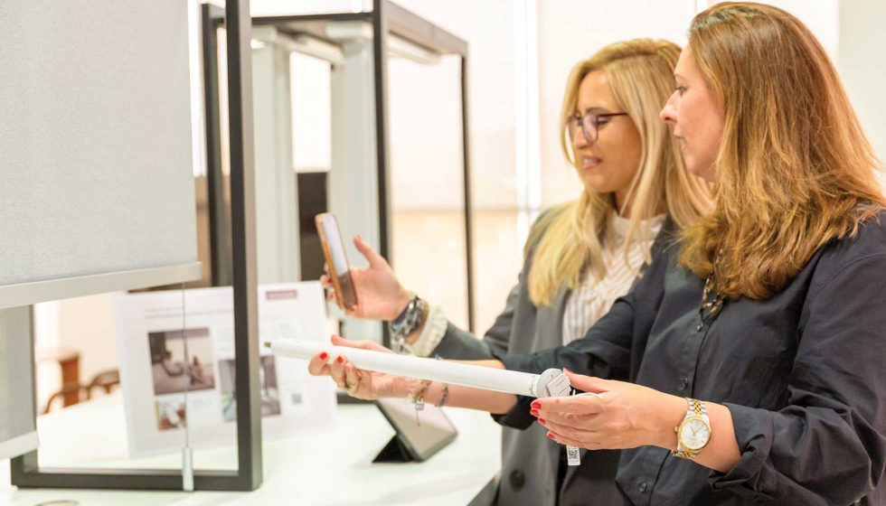 Motionblinds Bluetooth es un control inteligente para automatizar las cortinas desde casa, desde el smartphone...