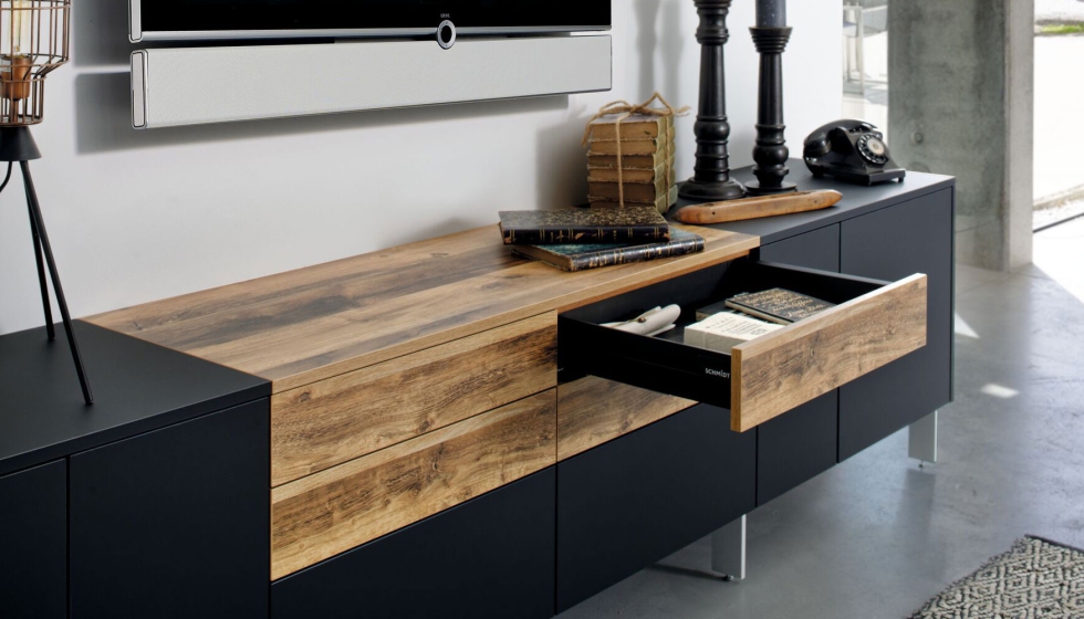 La selecci�n de materiales naturales, como madera sin tratar, piedra o fibras textiles de textura c�lida...