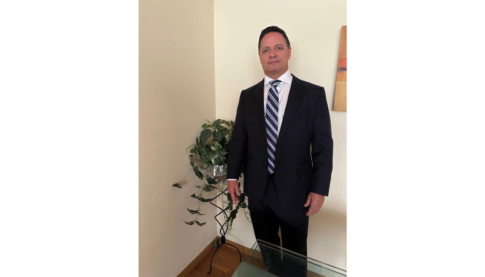 VDL Translift puede desempear un papel clave en esta evolucin de la gestin de los residuos aportando tecnologa, conocimiento y cercana...