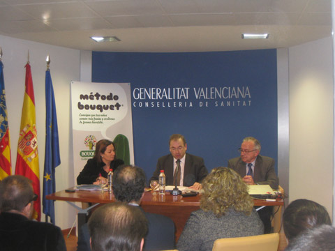 El conseller de Sanitat de la Generalitat Valenciana, Luis Rosado, junto con la consellera de Agricultura, Maritina Hernndez...