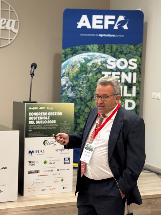 Pedro Mauri (IMIDRA) durante la ponencia inaugural Pedro Mauri (IMIDRA) durante la ponencia inaugural