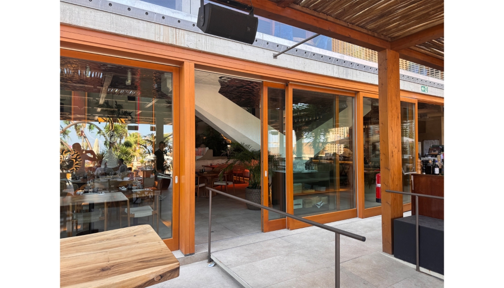 En el proyecto del CNB se emplearon cerca de 150 ventanas fijas, practicables y correderas, serie ROI Plus 70...