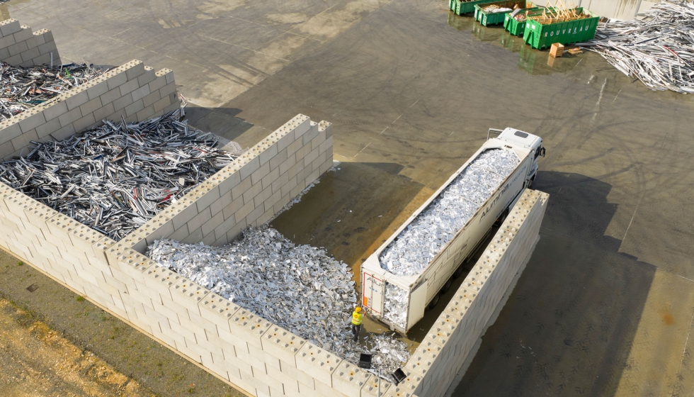 Zona de descarga de los residuos de aluminio reciclados, procedentes de las fbricas de los grupo Liebot y Fineiral