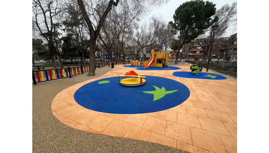 Los suelos drenantes son especialmente recomendables en parques con arbolado existente o previsto...