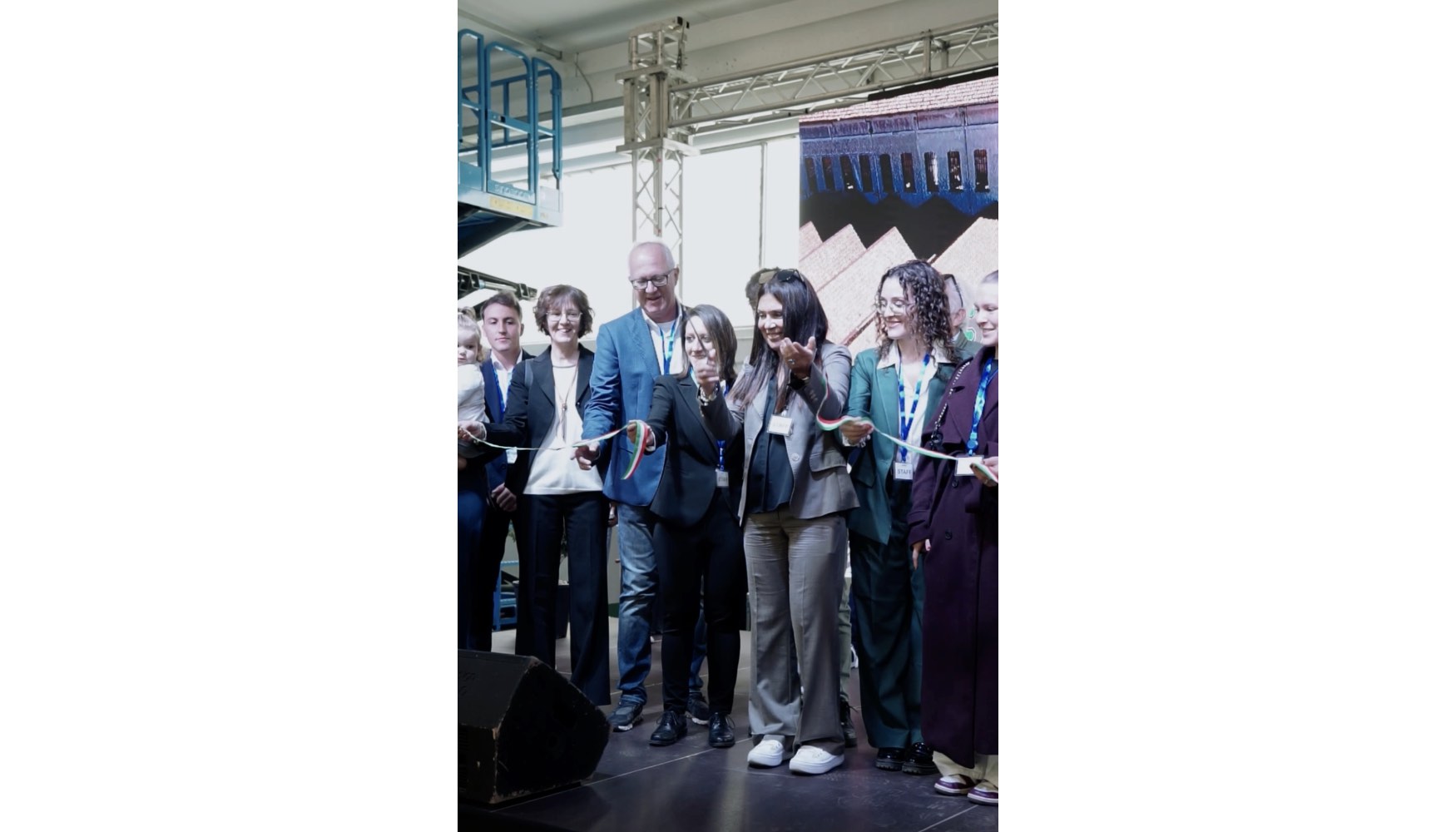 Corte de cinta protocolario