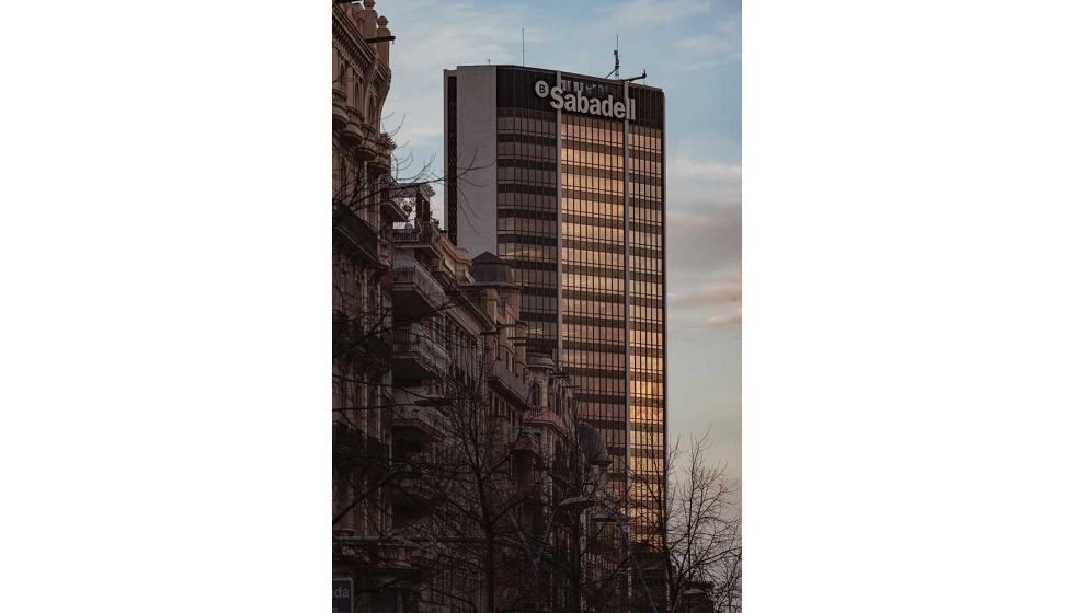 Edificio Diagonal Vertical. Foto:  Javier Mrquez