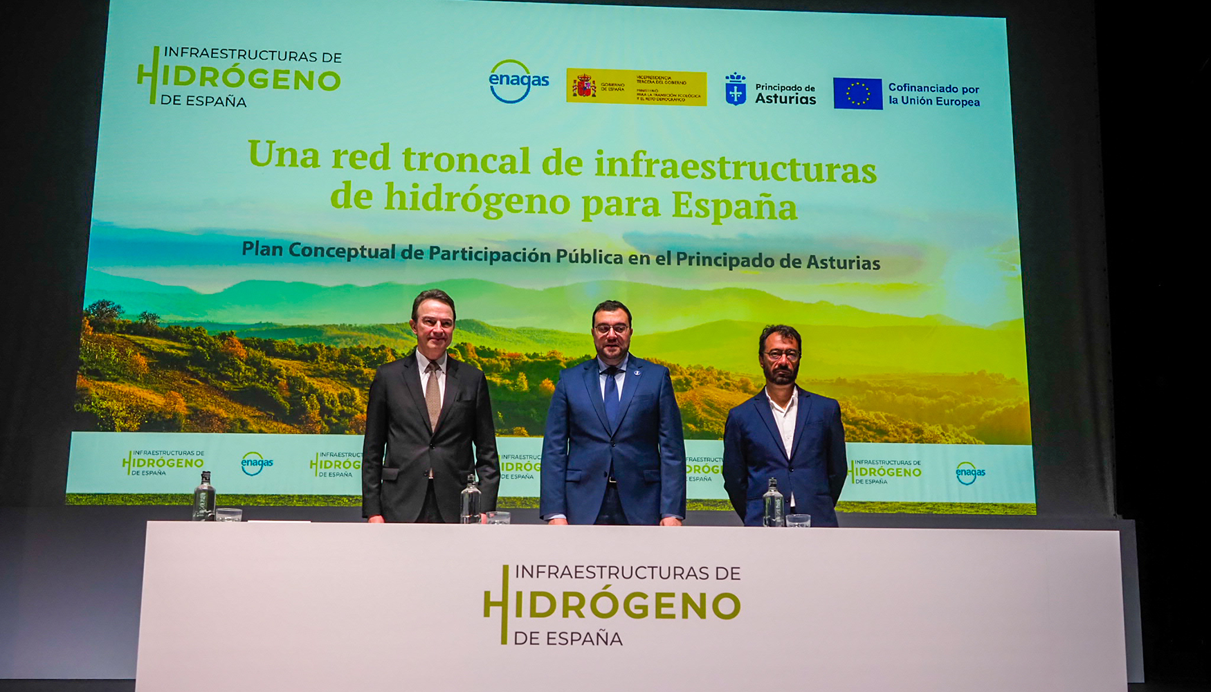 El acto de presentaci�n cont� con la presencia del consejero Delegado de Enag�s, Arturo Gonzalo; el presidente del Principado de Asturias...