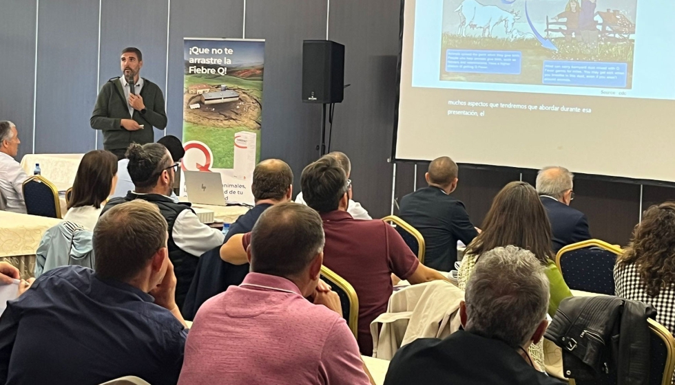 Un instante de la jornada sobre fiebre Q en vacuno de leche organizada por Ceva Salud Animal en Soto del Barco (Asturias)...