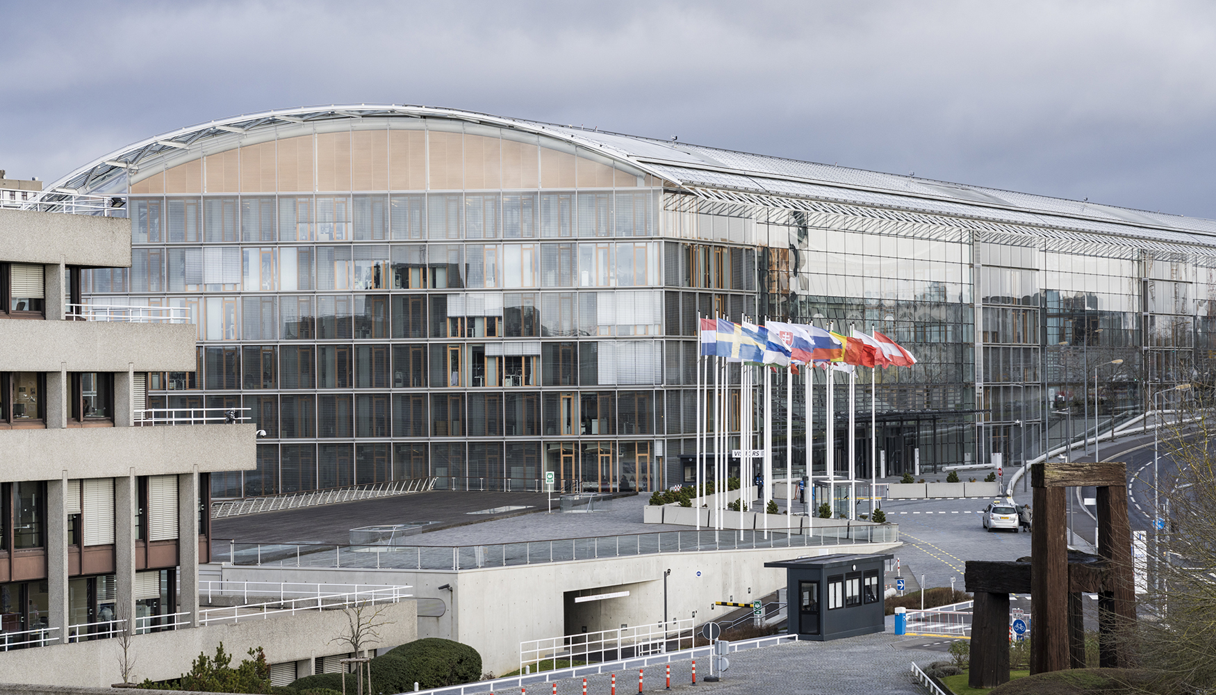 El nuevo enfoque del BEI elimina el exceso de regulacin mediante la autoevaluacin y la utilizacin de normas e informes existentes...