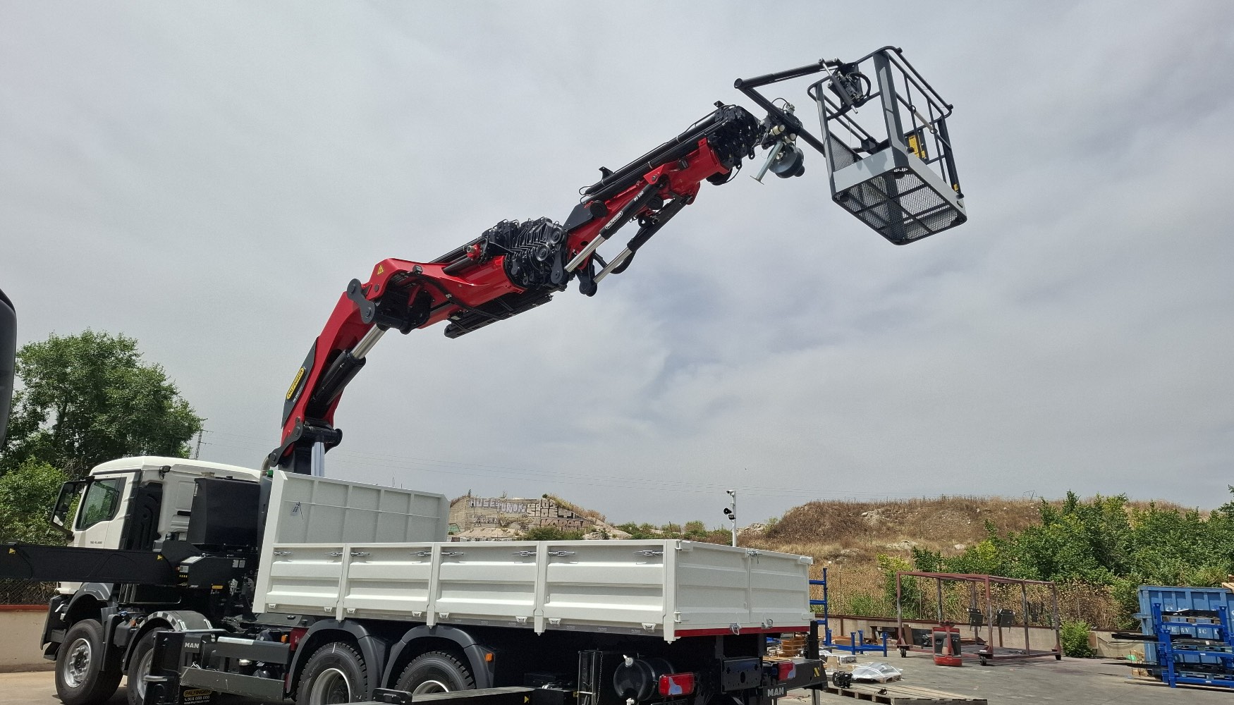 La PK 1050 TEC ha sido montada sobre camin MAN TGS 41.480