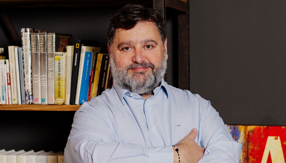 Carlos Rubio, director de la escuela de dise�o de interiores Insenia presenta 'El manual para fingir que sabes de dise�o'...