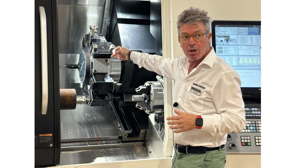 Xavier Serrano, Product manager de DMG MORI Ibrica, explica a los asistentes las principales caractersticas del NLX 2500 | 700 SY...