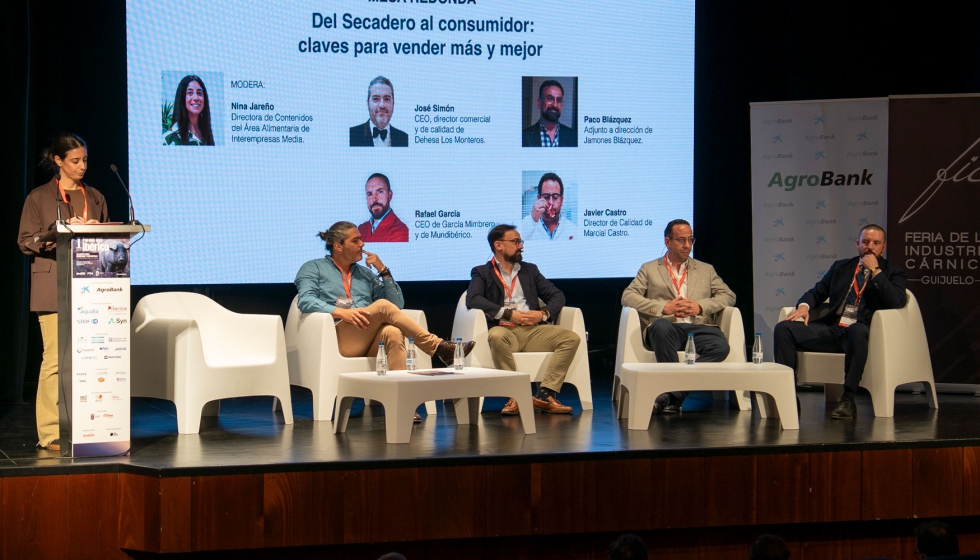 La segunda mesa redonda la forimaron Jos Simn (Dehesa Los Monteros), Paco Blzquez (Jamones Blzquez)...