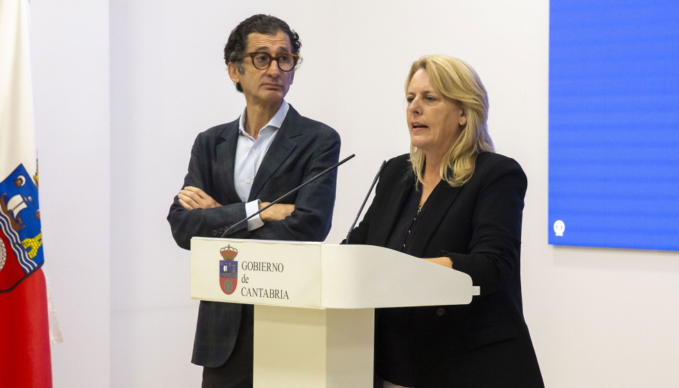 Alfredo �lvarez Ruiz, director de Ganader�a; y Mar�a Jes�s Susinos, consejera de Desarrollo Rural, Ganader�a...