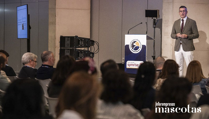 Foto de ANFAAC reafirma su liderazgo y compromiso con el sector en el Congreso de la Industria Pet Food en Europa 2025