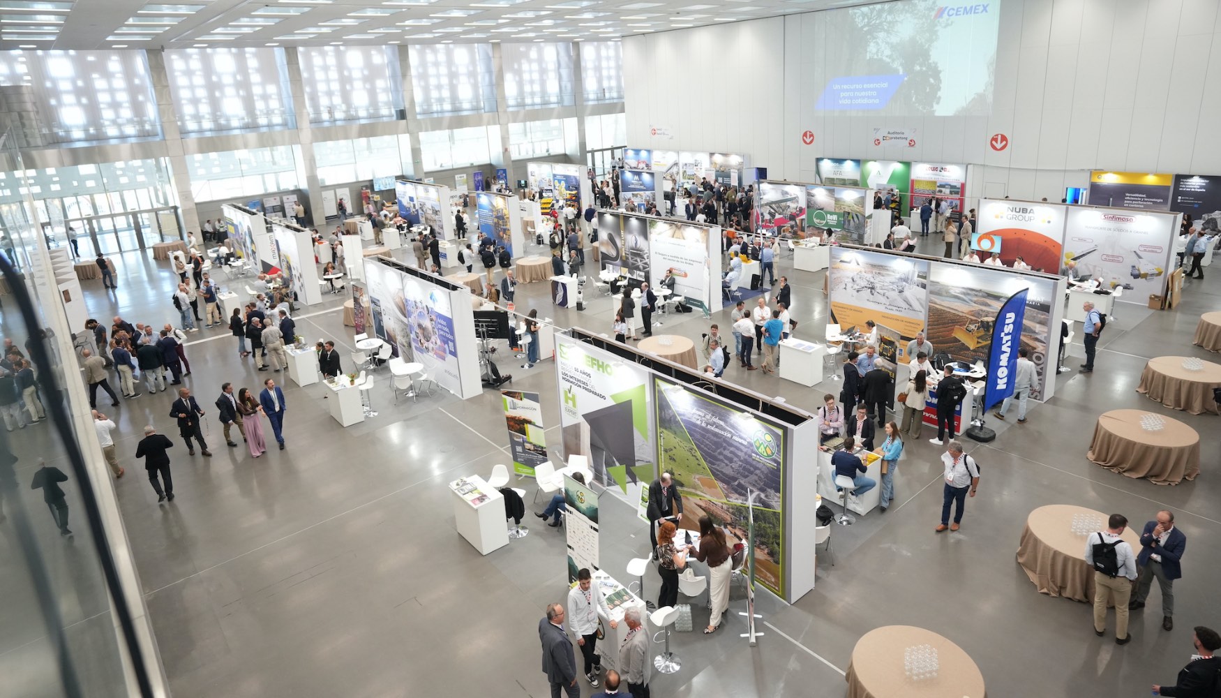 Exposicion comercial en el Congreso