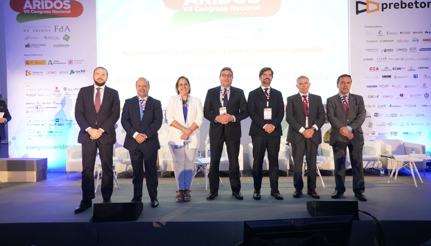 Personalidades participantes en la inauguracin del Congreso