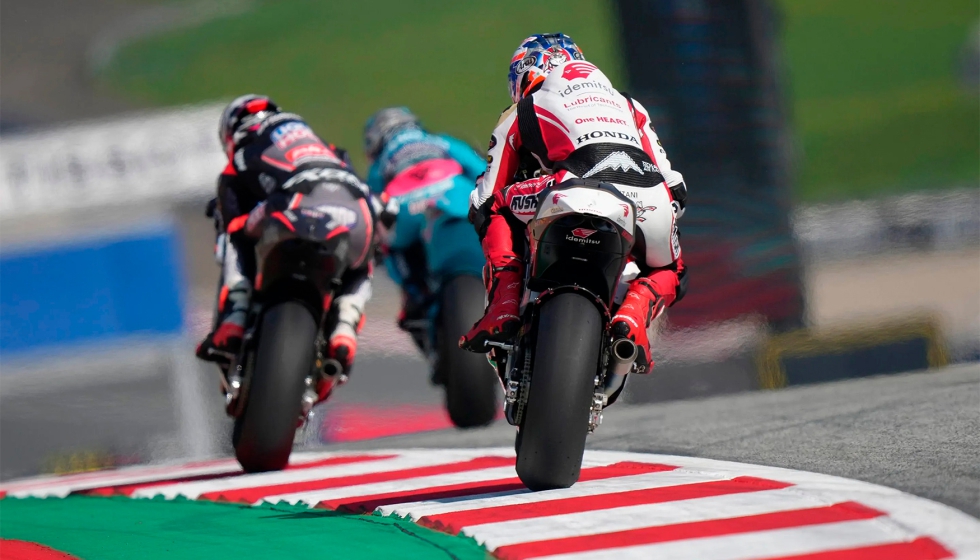 Gracias a este nuevo acuerdo con MotoGP, Repsol continuar� desarrollando y probando sus productos en las condiciones m�s exigentes...