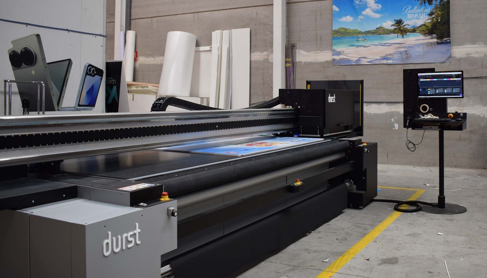 Equipo Durst P5 X Hybrid en las instalaciones de Dejavu Project