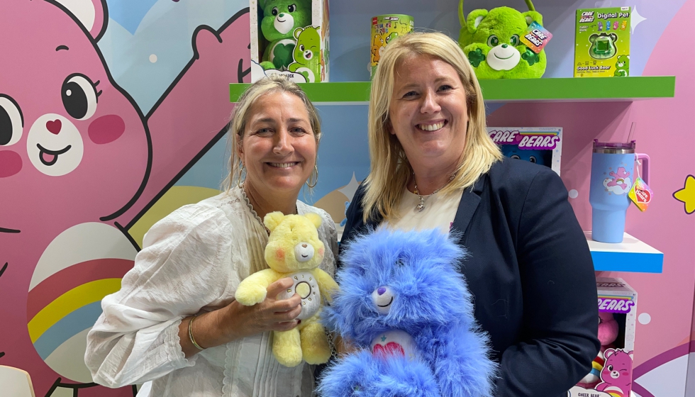 Mara Maranesi, agente de licensing de Care Bears en Espaa y Portugal, y Charlotte Payne, VP international licensing de CloudCo...