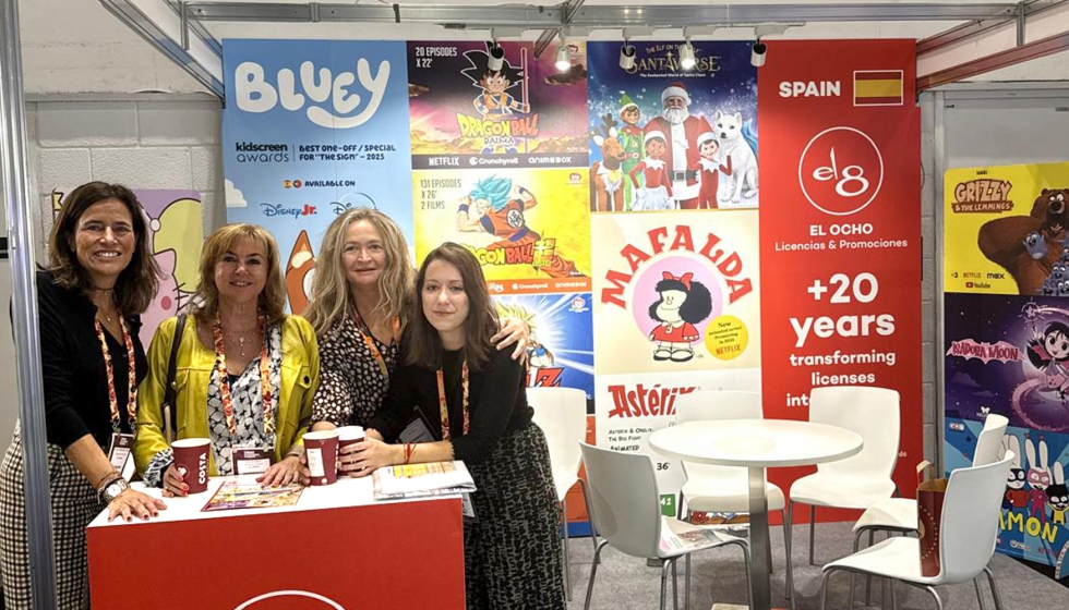 Pilar Fernndez-Vega y Eva Rubira, directoras de El Ocho, Cristina Hernndez, ejecutiva de cuentas del departamento comercial, y Mara Rodriguez...