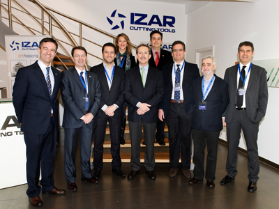 La delegaci�n del Partido Popular vasco en las instalaciones de Izar