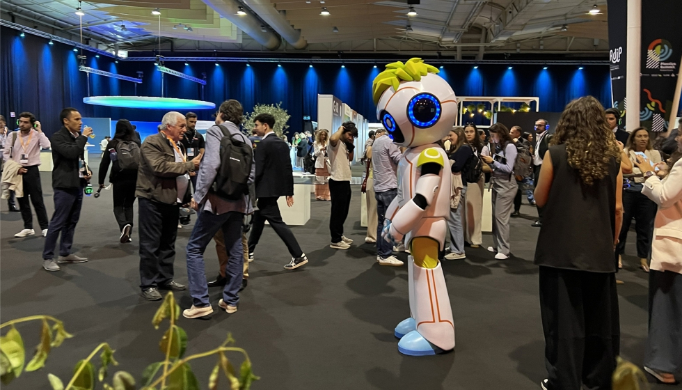Mascote do PSGE 2025, durante o coffee-break