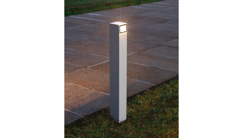 En alturas de 250 a 1000 mm, El modelo Boston de TEC-MAR ofrece flexibilidad para aplicaciones en caminos, jardines o zonas comunes...