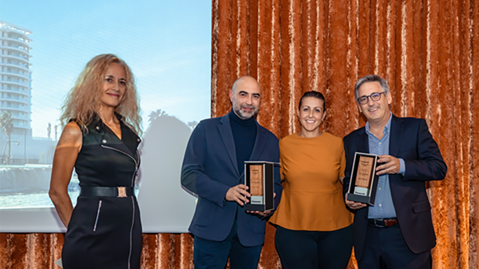 A fotografia mostra a atribuição do prémio para o melhor projeto inovador, Torres Ikon (Espanha)... A fotografia mostra a atribuição do prémio para o melhor projeto inovador, Torres Ikon (Espanha)...