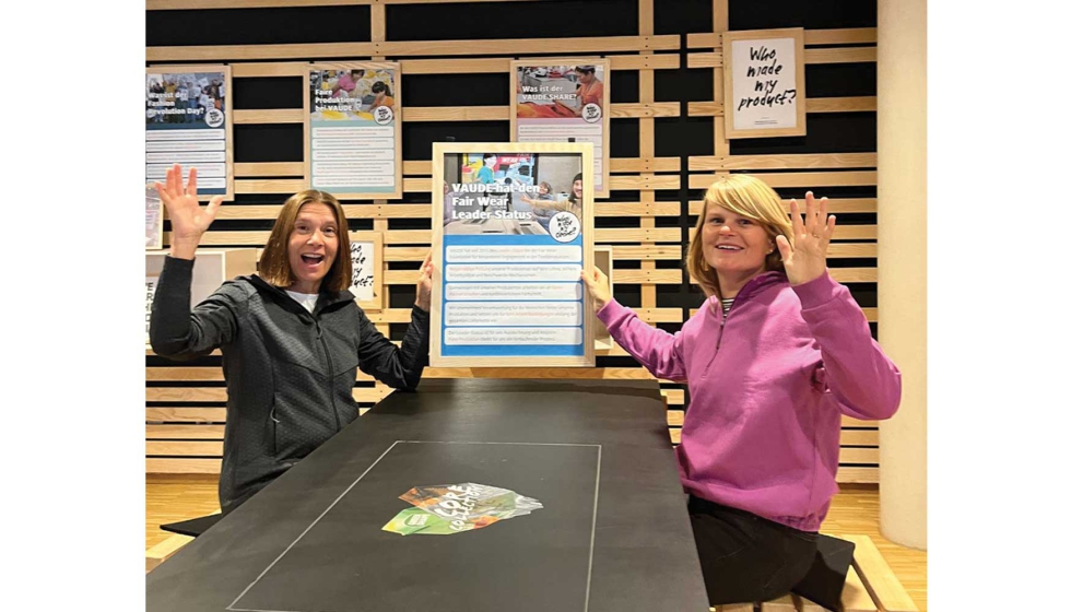Susanne Medesi, directora de Gestión de Proveedores de VAUDE, y Anika Mauz, del departamento de Gestión de Proveedores de VAUDE... Susanne Medesi, directora de Gestión de Proveedores de VAUDE, y Anika Mauz, del departamento de Gestión de Proveedores de VAUDE...