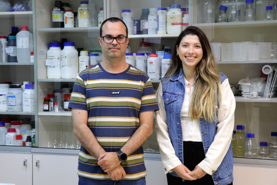 Carlos Agust� y Luiza S�nchez, dos de los autores de la investigaci�n