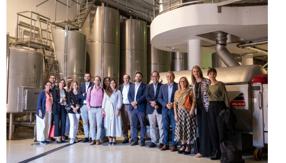 La reuni�n sirvi� para visitar algunas de las bodegas m�s emblem�ticas de Tenerife como Vi��tigo