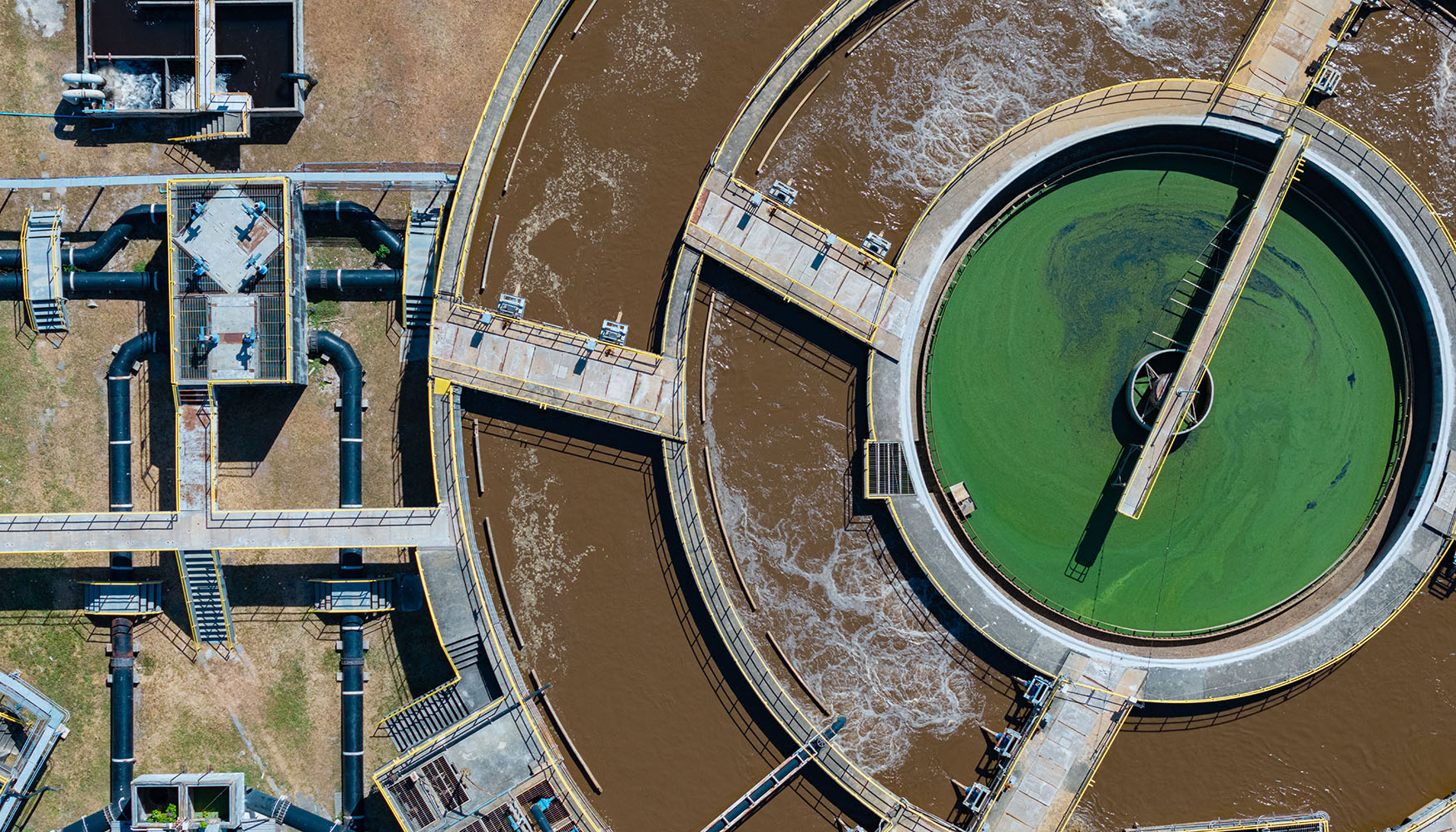 Correlacionar registros de incidencias, lecturas de sensores y datos energticos permite ajustar la explotacin...