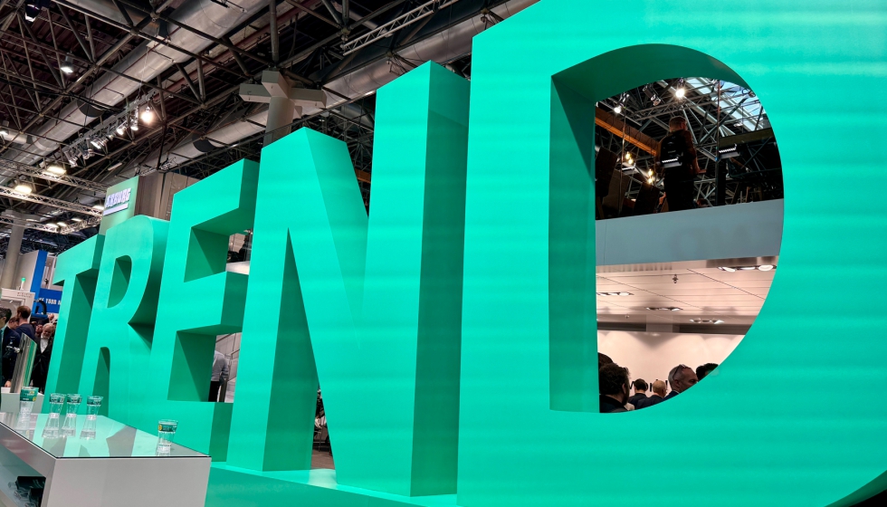 El stand mostr 18 mquinas Allrounder en funcionamiento