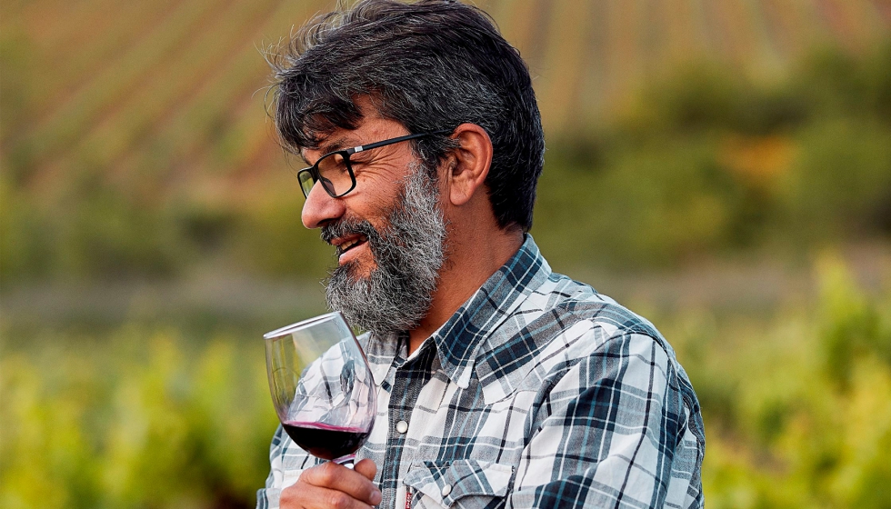 Alfredo Marqu�s, director enol�gico de Bodegas Pittacum, nueva �Leyenda del a�o� para Tim Atkin