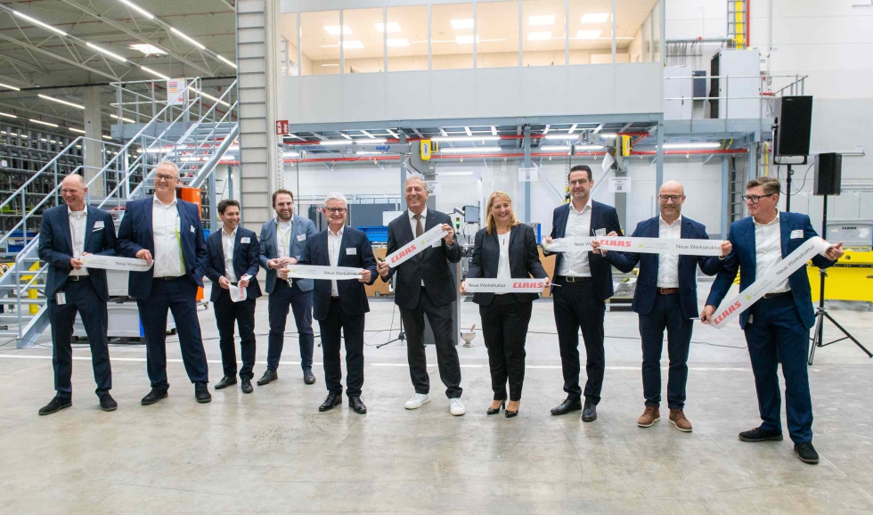 Directivos de la compa��a en las instalaciones de Bad Saulgau