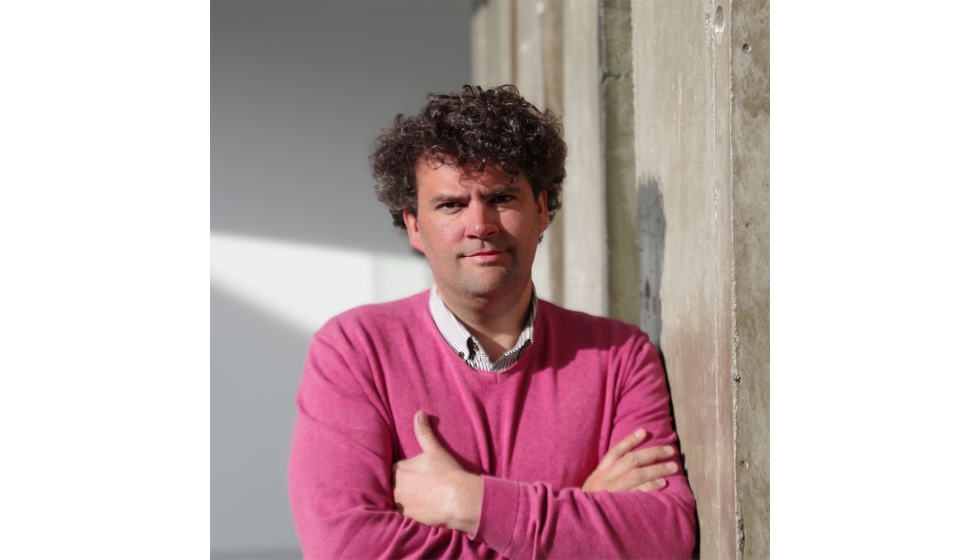 Con este lanzamiento, damos un gran paso ms en la historia de Bekina Boots, comenta Nathan Leroy, director de Ventas de Bekina Boots...