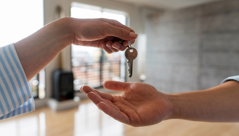 La patronal denuncia que, desde la adquisicin del suelo hasta la venta final, el proceso exige abonar hasta 14 tributos diferentes...