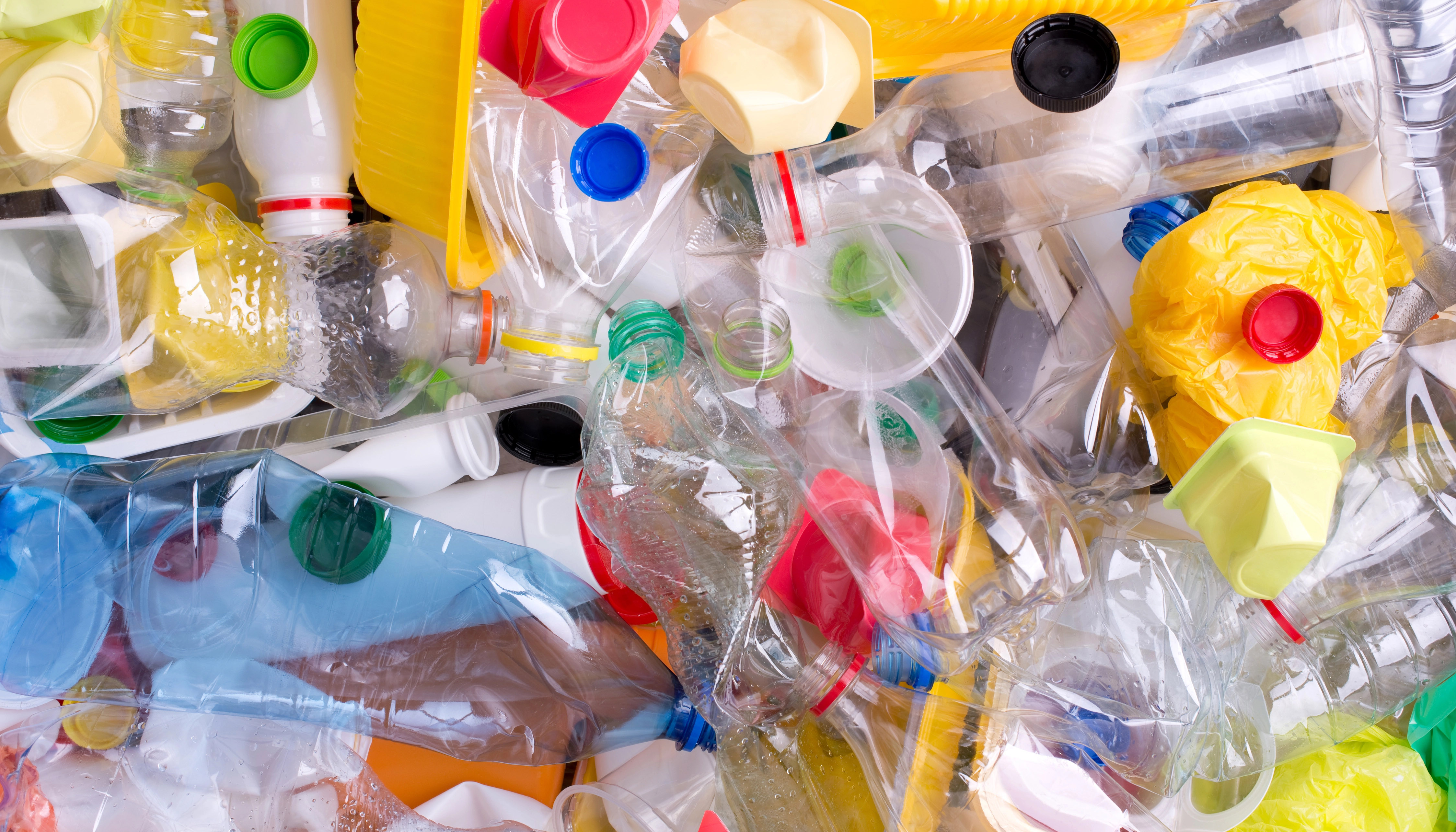 A pirlise rpida dos plsticos permitir obter fraces lquidas ricas em hidrocarbonetos com aplicaes na indstria qumica e de revestimentos...