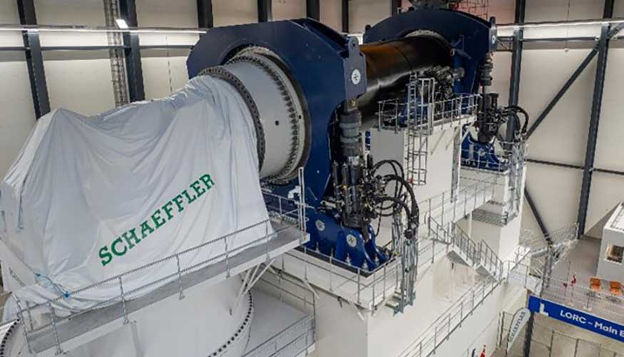 La unidad de carga de prueba de 560 toneladas ubicada en la instalacin de Lind