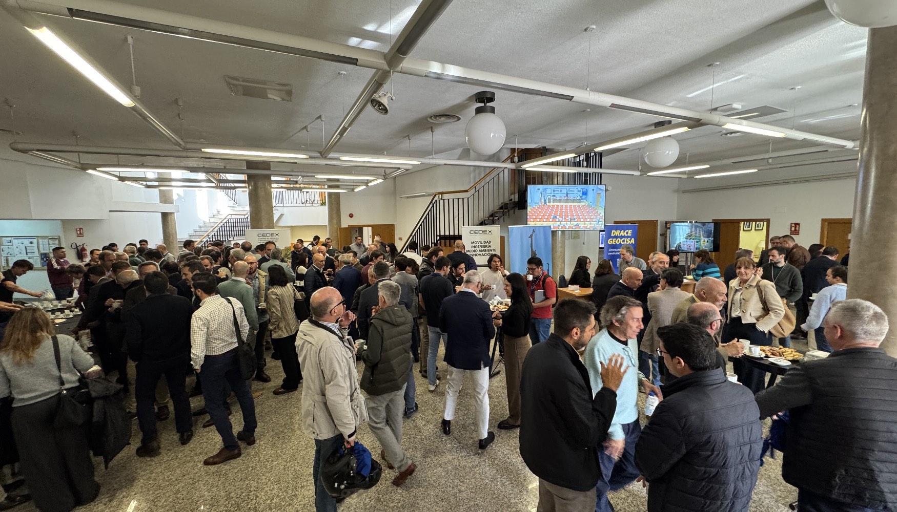 La jornada volvi a contar con diferentes momentos para el networking